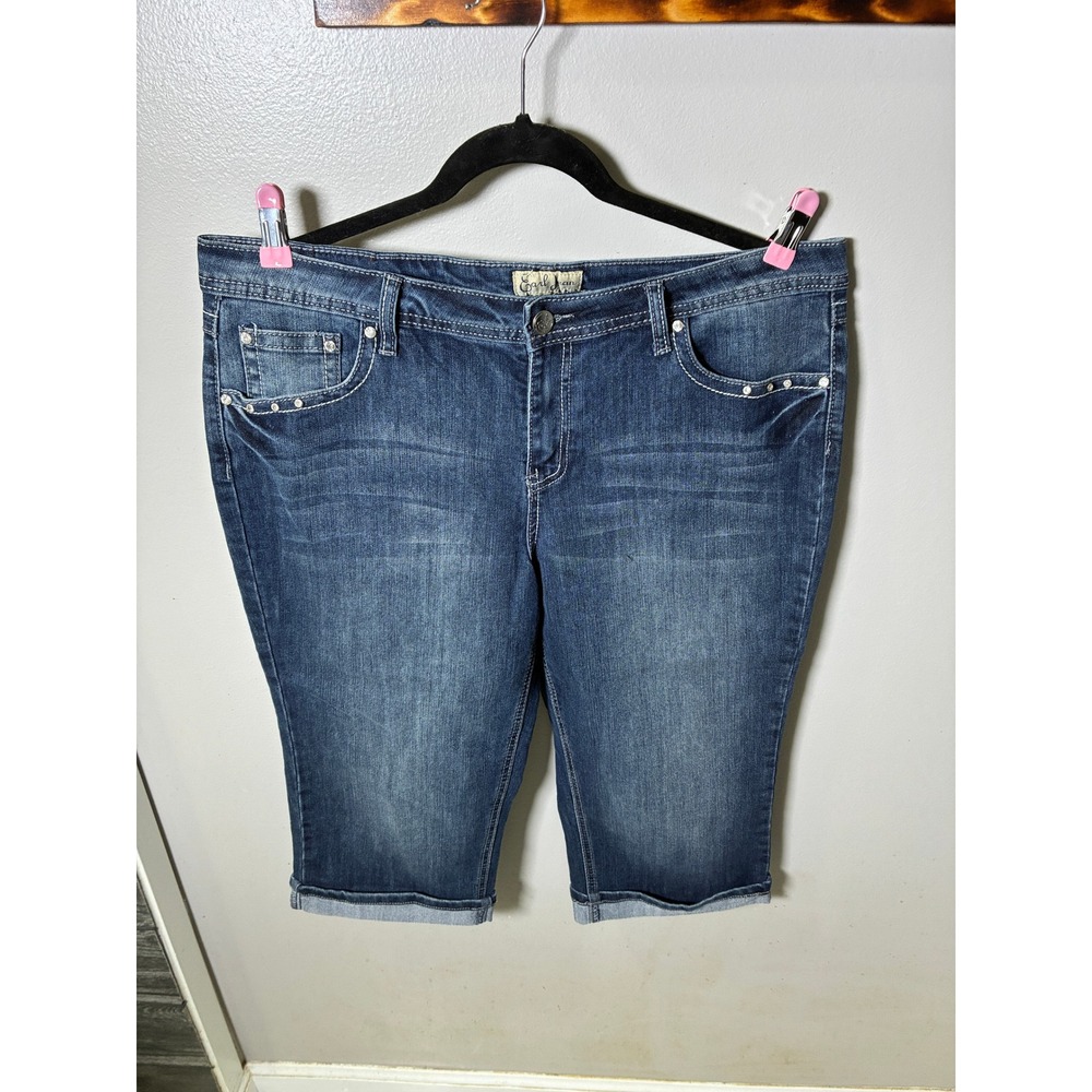 Earl Jean Womens Size 16 Medium Wash Rhinestone Embellished Capri Jeans Cropped